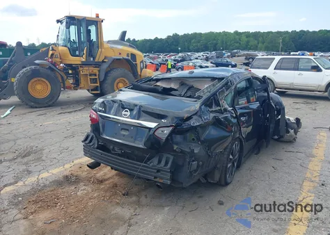 2018 Nissan Altima 2.5 Sl z USA, uszkodzony, nr VIN 1N4AL3AP7JC127410